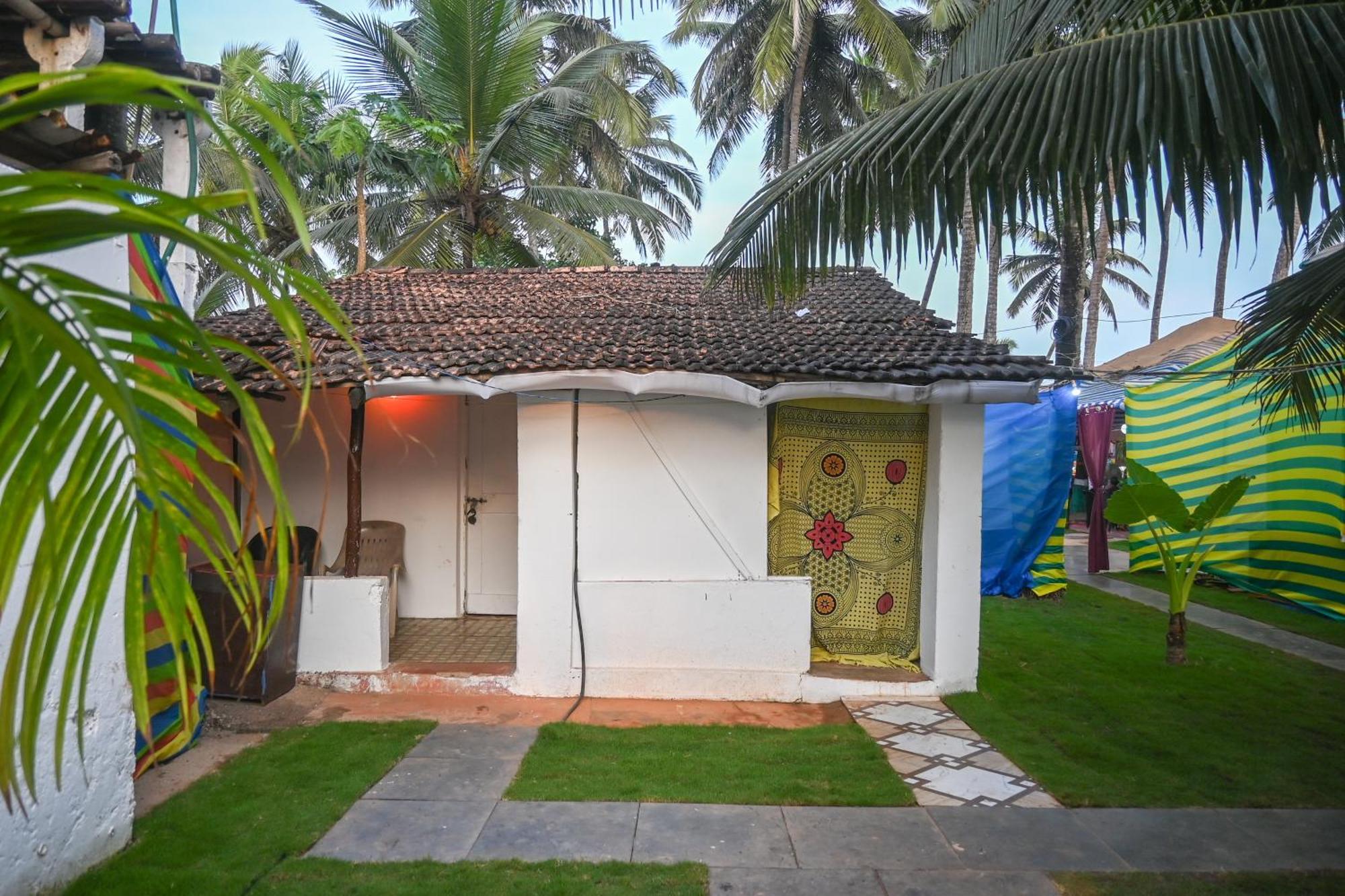 Kashinath Beach Huts Bed & Breakfast Agonda Exterior photo