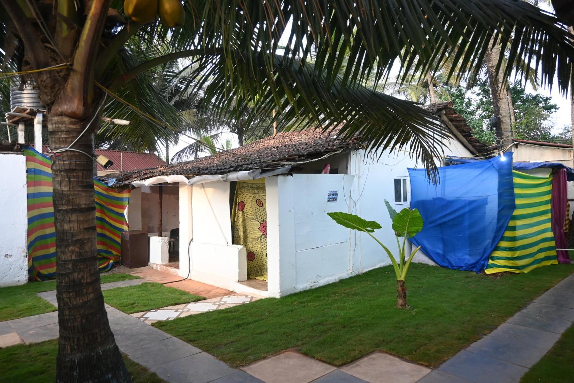 Kashinath Beach Huts Bed & Breakfast Agonda Exterior photo